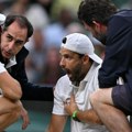 Dimitrov se povredio i pao na zemlju, Siner odmah prišao: Federerova reakcija rekla sve, slutilo je na predaju