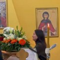 Plače na sav glas, ljubi sanduk i ne može da zaustavi suze Milica Pavlović slomljena od bola stigla na sahanu Ljiljane…