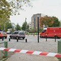 Jedna osoba ubijena, četiri ranjene u pucnjavi iz vozila u pokretu kod Pariza