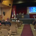 „Ljudi bez korena“ – prijepoljska priča o ljubavi, odlascima i vremenu koje ne treba zaboraviti