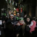 Izrael potvrdio da će danas biti oslobođena 42 Palestinca osuđena za terorizam