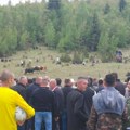 U Dolovu više hiljada posetilaca pratilo borbu bikova
