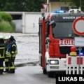 Ватрогасац погинуо у поплавама у Немачкој, пробијене бране