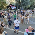 Studenti i građani ispred Trećeg tužilaštva, čekaju da počne saslušanje uhapšenih