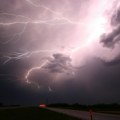 Upozorenje RHMZ - Srbiju će pogoditi dva fronta razornog nevremena Stižu gromovi, grad i orkanski vetar ovaj deo zemlje je…