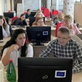 Dok vlast jedne nagrađuje zbog odlaska u „Ćacilend“, druge koji pošteno rade posao degradira