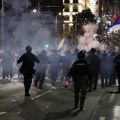 Neredi na protestu u centru Beograda, okupljanja u više gradova u Srbiji