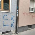„Hristos voskrese! Rektor Đokić ubica“: Cvijićeva ulica u Beogradu preplavljena grafitima