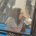 Na aerodromu joj zabranili da unese flašu tekile u avion: Usledio je istorijski trenutak, snimci preplavili mreže (video)
