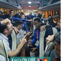"Zagrmelo" u autobusu Srbije Orlovi ludovali uz čuvenu pesmu koju su posvetili Kariju (video)