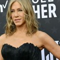 Moćno izdanje Dženifer Aniston prkosi i najglamuroznijim toaletama: Njen izbor obara s nogu, ceo Holivud gledao samo u nju…
