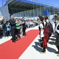 Gornji Milanovac dobio javni bazen: Prvi zaplivali đaci, u izgradnju uloženo pet miliona evra