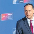 Sikorski: Ministri EU nisu se složili da obustave politički dijalog da Izraelom