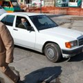 Deka stao da proveri vozilo, pa nastavio put dalje - nakon dva sata, oblio ga je hladni znoj kada mu je zazvonio telefon…