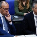 "Ovo je: Blamaža!" Ovako izgledaju nemački mediji nakon Mercovog poraza u Bundestagu: Svi zanima - ko ga je izdao?!