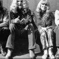 Gitara Led Zeppelin-a, koji je bend poklonio, mogla bi dostići cenu od 50.000 funti na aukciji