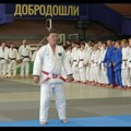 Profesor Tekić stvara nove asove (foto)