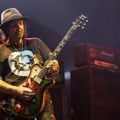 Umro gitarista čuvenog rok benda u 64. godini: Porodica saopštila tužne vesti