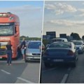 Meštani pograničnih sela u Srbiji blokirali put: Prinuđeni da prolaze kroz Hrvatsku, a graničari ih vraćaju zbog pravila…