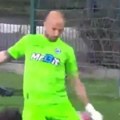 Ovo će obići ceo svet! Najkomičniji gol u istoriji Superlige Srbije? (video)