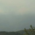 Jedino preostalo žarište požara na Suvoj planini danas gase helikopteri
