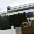 Vila na Senjaku od 2 miliona evra i 930 kvadrata, stan u Parizu i Beogradu, kuća u Sarajevu: Sva imovina našeg pevača, žena ga…