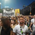 Sinoć u Beogradu kola se zaletela u demonstrante, ima povređenih