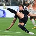 Svilar zaustavio vlahovića: Juventus i Roma remizirali u derbiju Serije a