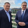 Dodik zahvalio Vučiću na čestitkama povodom Dana Republike Srpske