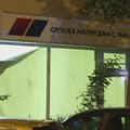 Vučić ispred razbijenih prostorija SNS: Čim se neko pojavi - beže, država će snažnije goniti demonstrante