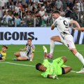 Vlahović strelac u pobedi Juventusa nad Parmom