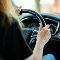 Zamena vozačke bez odlaska na šalter - stiže brzo i lako na kućnu adresu