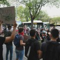 Zborovi Novog Sada pozvali na skup ispred Osnovnog suda