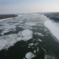 РХМЗ објавио да су се заледили делови Тисе и Тамиша, речна полиција апеловала на опрез