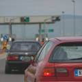 Automobil na nekim granični prelazima Srbije čekaju od 20 minuta do sat, kamioni od sat do dva