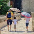 Pretežno sunčano i toplo, ponegde mogući pljuskovi – temperatura do 36 stepeni
