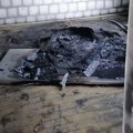 Zapaljena kuća povratničke porodice Jozić u selu Verić kod Istoka