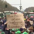 Tek počinje ludnica: Mega protesti u Berlinu - preko tri hiljade traktora