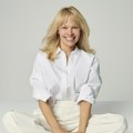 Pamela Anderson u kampanji za beauty brand koja zapravo ima savršenog smisla