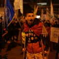 Pretučen Aleksandar Jovanov, mladić koji je na štakama pešačio sa studentima po Srbiji
