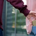Rekordan broj krađa u evropskoj prestonici koju sve češće posećuju Srbi: Žene neka se paze, policija nemoćna