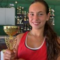 Tenis: Mila Polovina u Šidu osvojila 28. pehar u karijeri