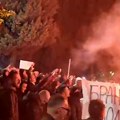 Protest ispred crnogorske vlade zbog ranjavanja podgoričkog mladića nožem