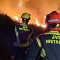 Dramatični prizori iz doline Neretve: Vatrogasci daju sve od sebe, ali je vatra neumoljiva!