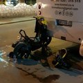 EKSKLUZIVAN SNIMAK SUDARA U SELAKOVCU: Maloletnici na motoru podleteli pod autobus
