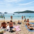 Drama u Dubrovniku! Turista ušao u more pa počela borba za život: Prijatelj i spasilac skočili da ga spasu, pa i njih povukli…