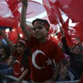 Član turske opozicije preminuo posle povreda tokom proslave izborne pobede