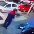 Snimak jezivog ubistva Albanca! Pio kafu u gradu, muškarac mu prišao i izrešetao ga - sve zbog krvne osvete
