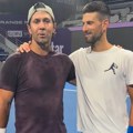 Magija je još uvek tu: Đoković i Verdasko razbijaju rivale, proturili im i lopticu kroz noge