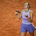 Novi šok u Rimu - Sabalenka eliminisana: Kineskinja ukrtila prvu teniserku sveta